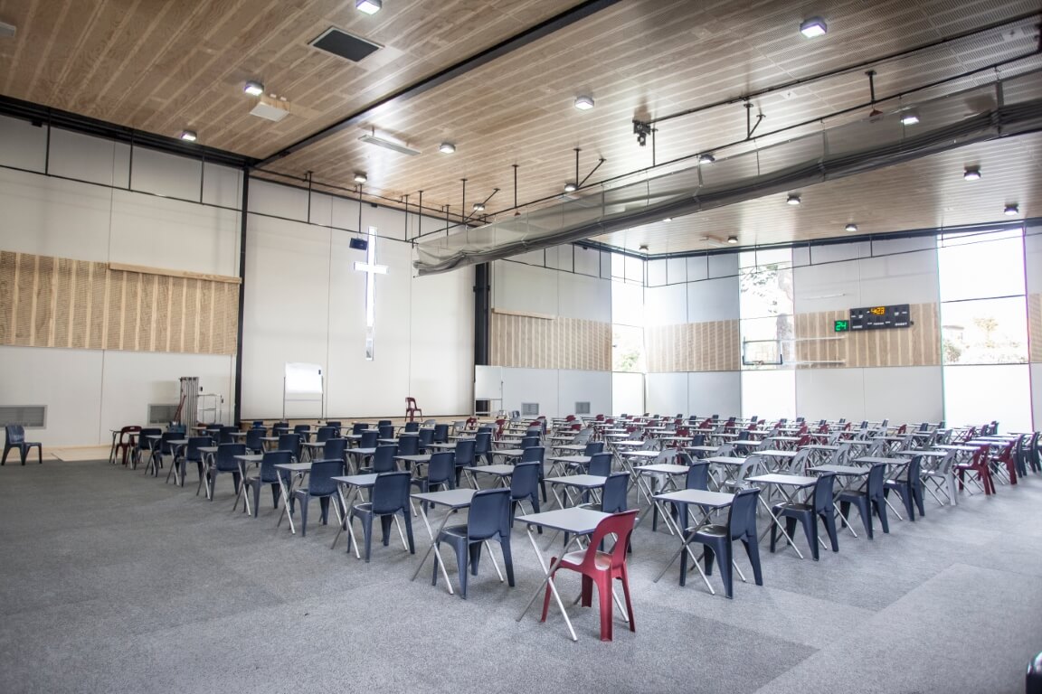 School gym for exams after SMARTSQUARE floor protection carpet tiles